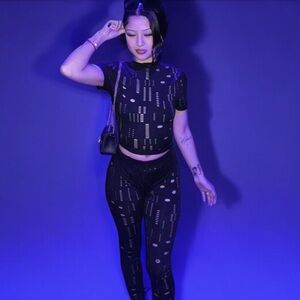 SHEIN 2 Piece Black Cut Out Tee & Leggings XXL